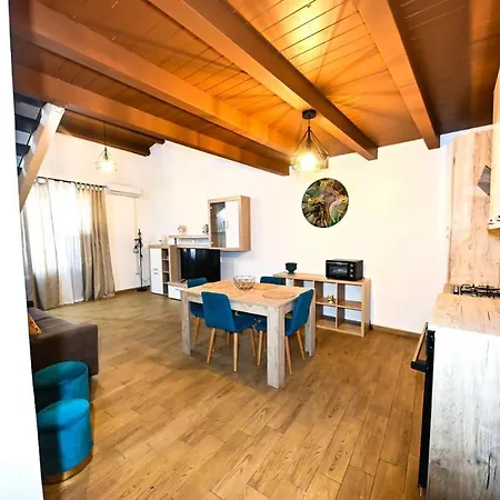 Terra Sicula Ballaroom 1 *