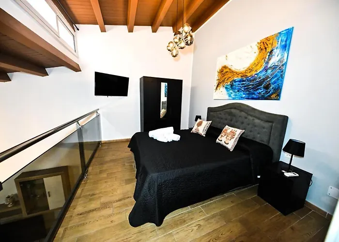 Terra Sicula Ballaroom 1 *